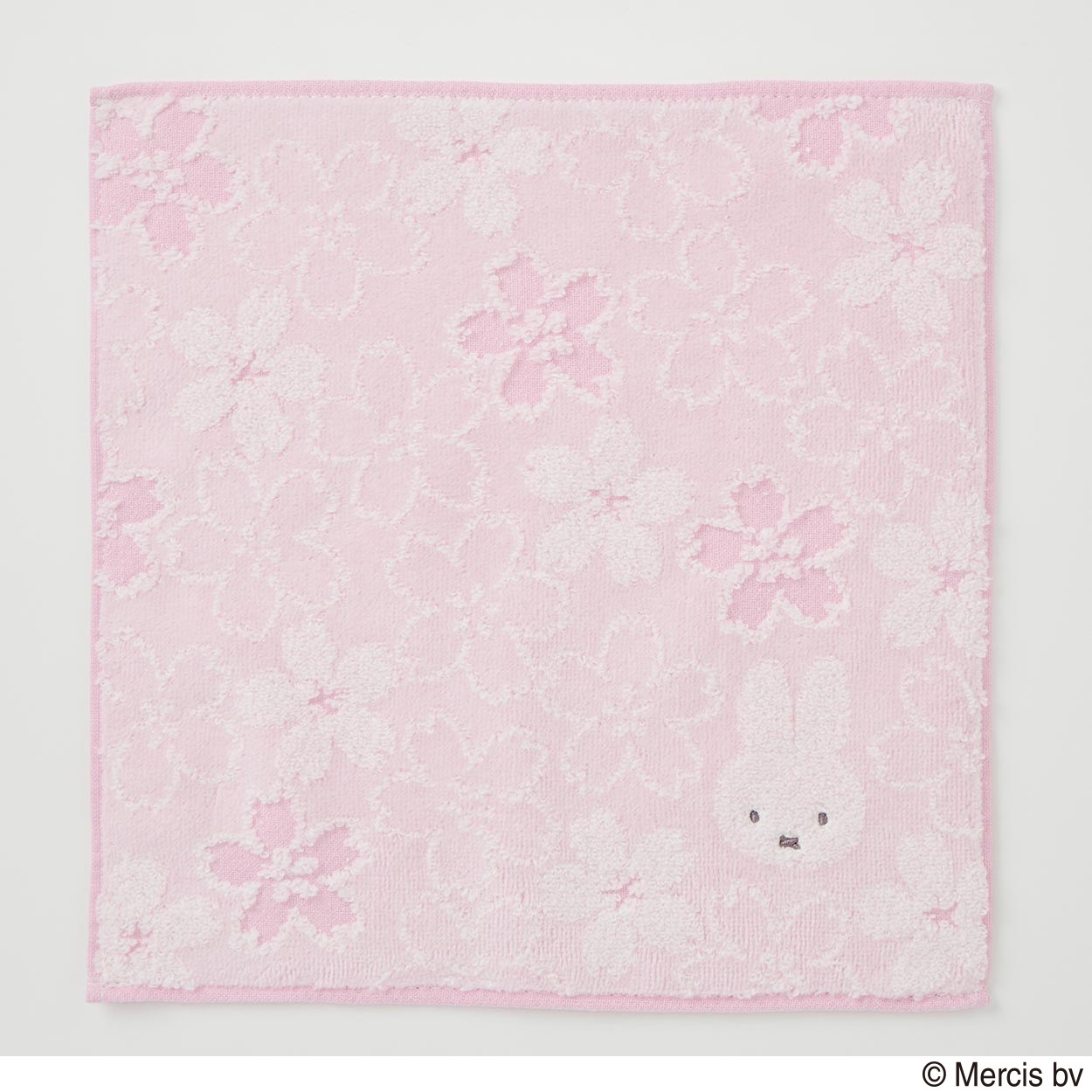 HANAE MORI(ハナエモリ) 桜タオルハンカチ 蝶 | イオンスタイル