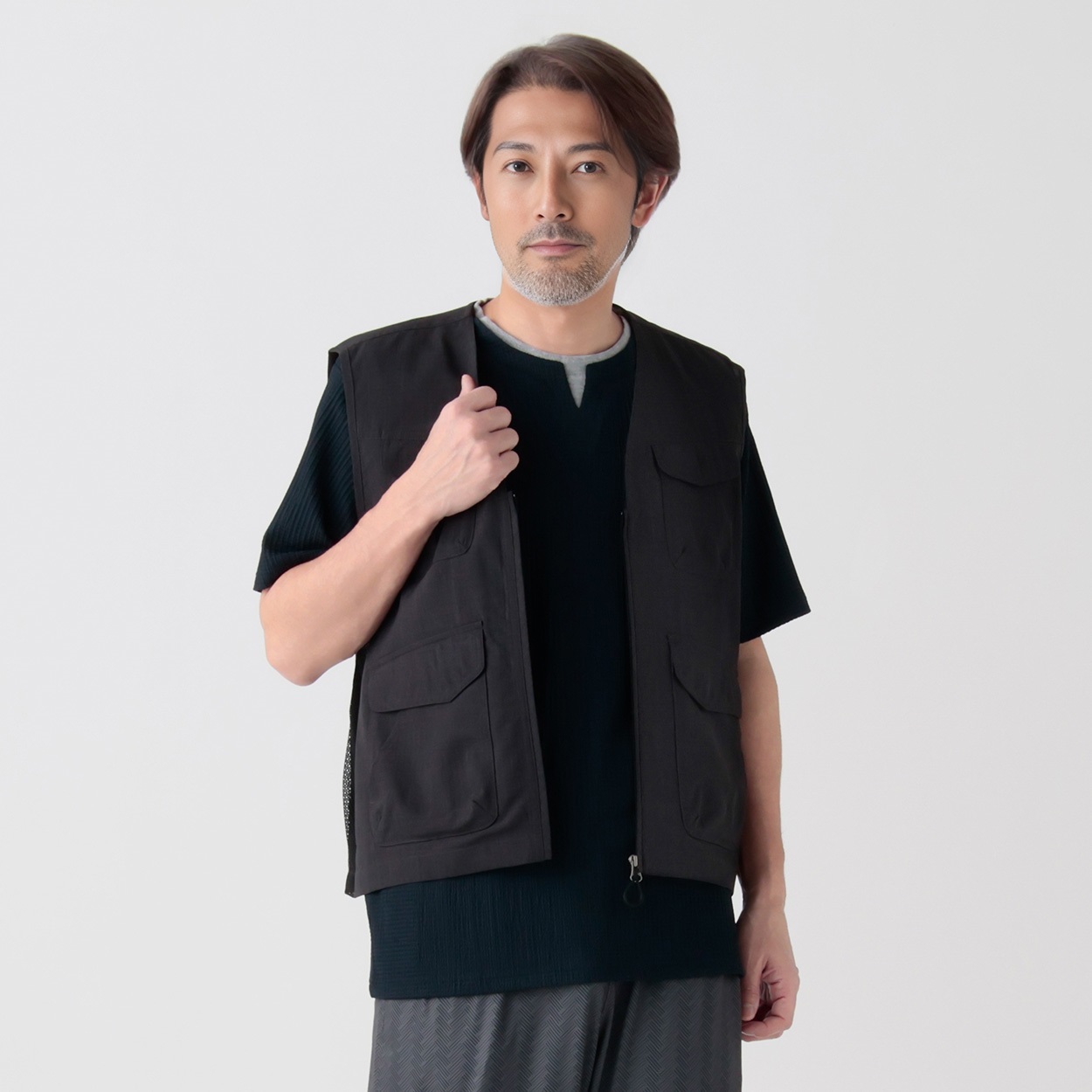 麻調メッシュ切り替えベスト メンズ 粋楽陽(きらび)(チャコ－ルグレ－-L)