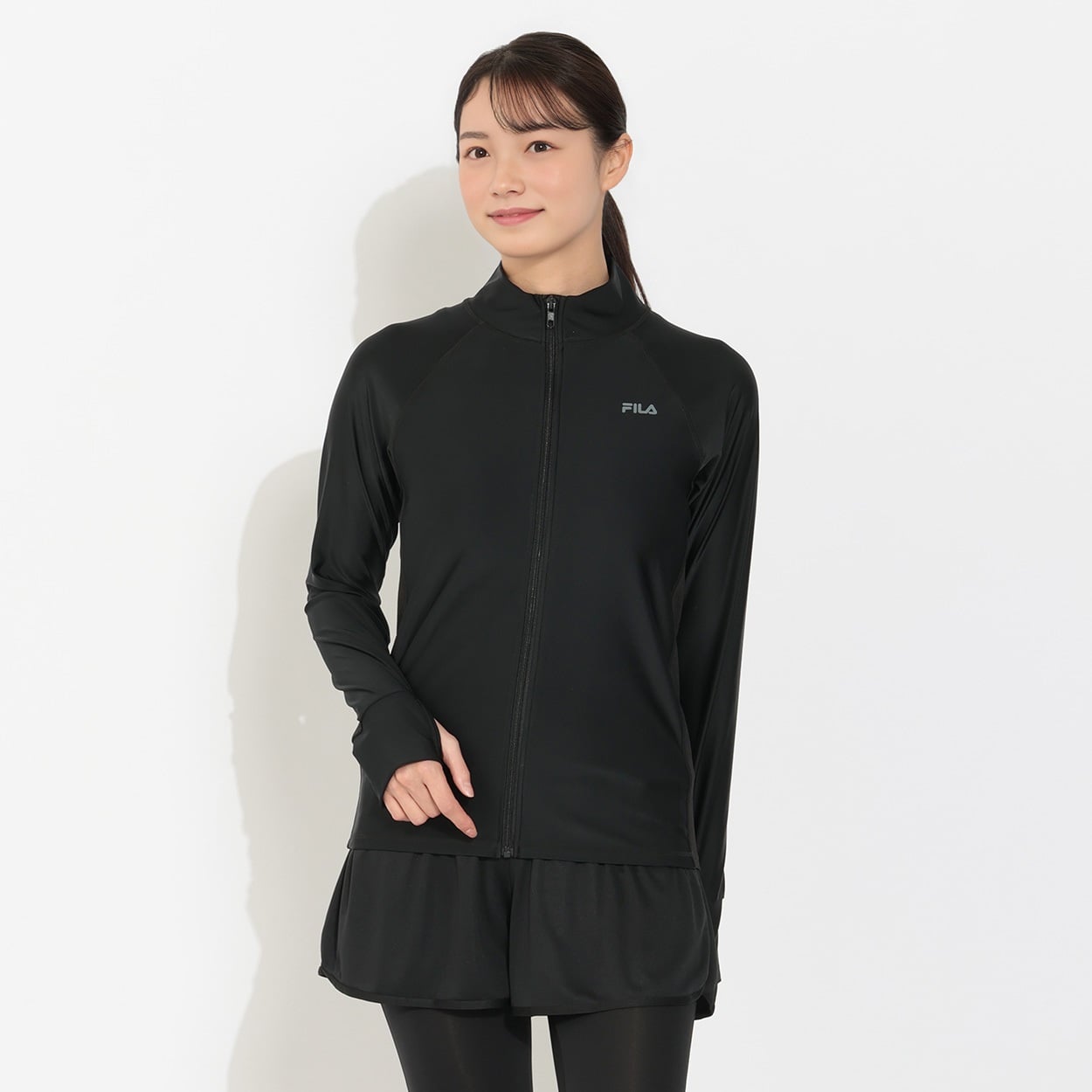 FILA(フィラ) ラッシュガード フルジップ脇メッシュ切替 レディス RS-316-631-K(クロ-S)