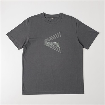 TVC(ティーヴィシー) コットン天竺プリントクルーネック半袖Tシャツ メンズ(モノトーン（背中プリント_円）-S)