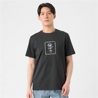 TVC(ティーヴィシー) コットン天竺プリントクルーネック半袖Tシャツ メンズ(クロ-S)