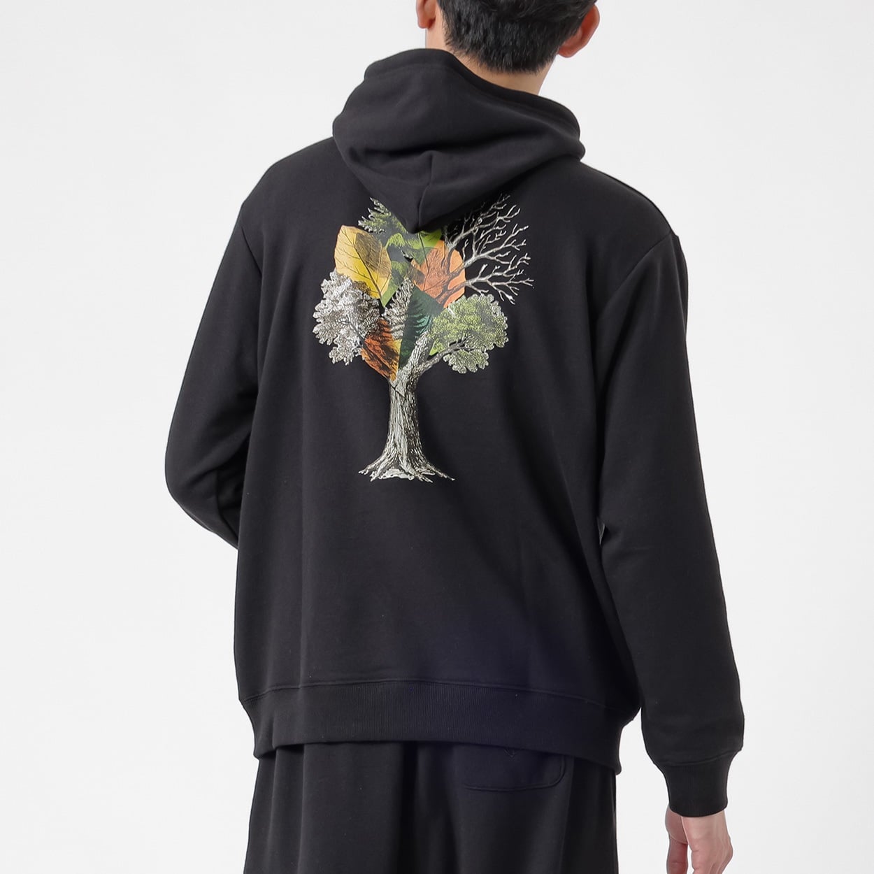 TVC(ティーヴィシー) SAVING THE PLANET by KATHARINE HAMNETT 裏毛プルパーカ メンズ(クロ-XL)