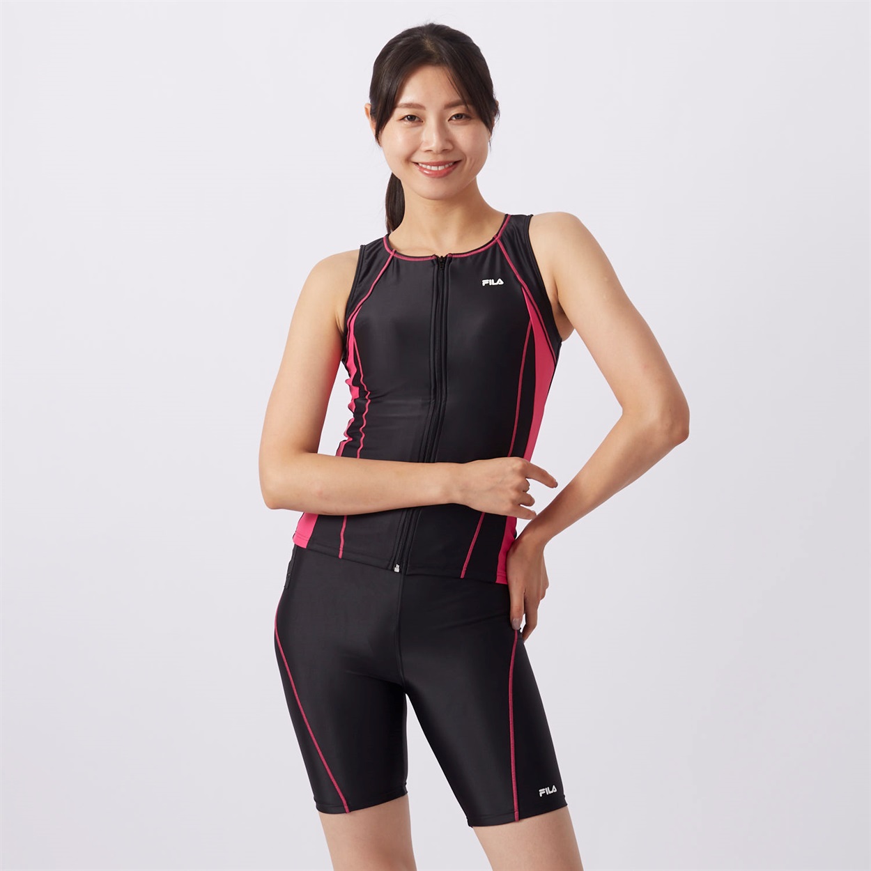 FILA(フィラ) 配色フルジップセパレート水着 めくれ防止機能付 レディス(クロ×ピンク-11ｺﾞｳ)