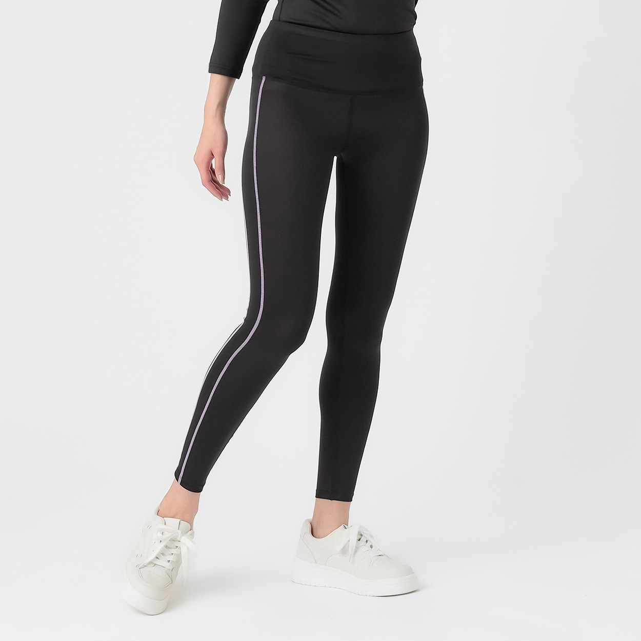 FILA(フィラ) インナーレギンス 吸水速乾 水陸両用 レディス(ブラック×パープルステッチ-ＸＬ)