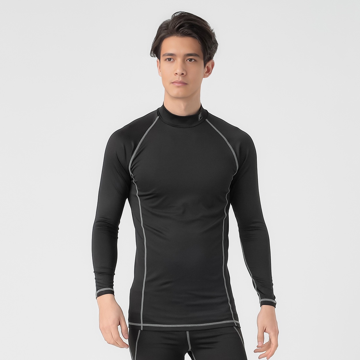 FILA(フィラ) インナーハイネック 吸水速乾 水陸両用 メンズ(ブラック×グレーステッチ-２ＸＬ)