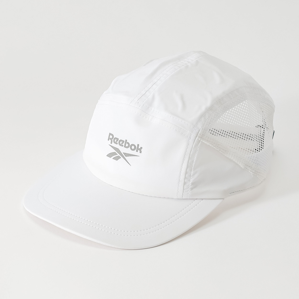 Reebok(リーボック) ランニングキャップ グラスホルダー付き ユニセックス(ホワイト-フリー)