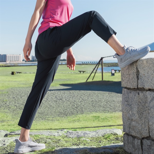 OURストレッチテーパードパンツ（UVカット、接触冷感、吸水速乾） ストレッチテーパードパンツ｜おしゃれなヨガウェア・スポーツ