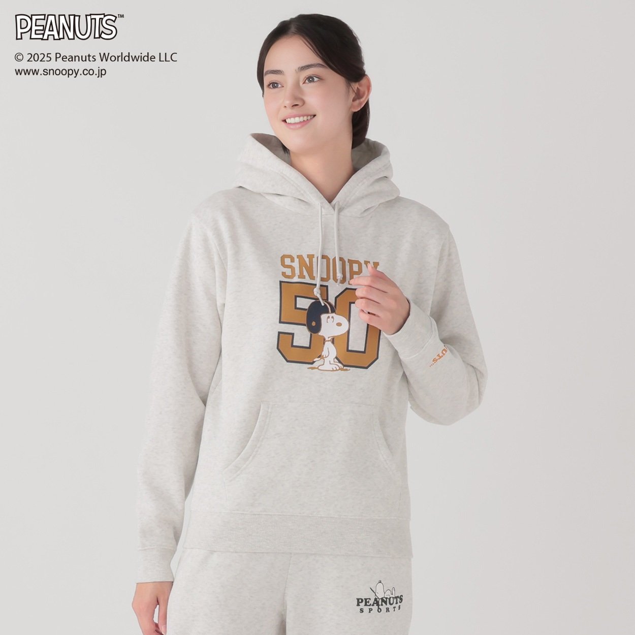 PEANUTS SPORTS 裏起毛フーディー スヌーピー レディス | イオン