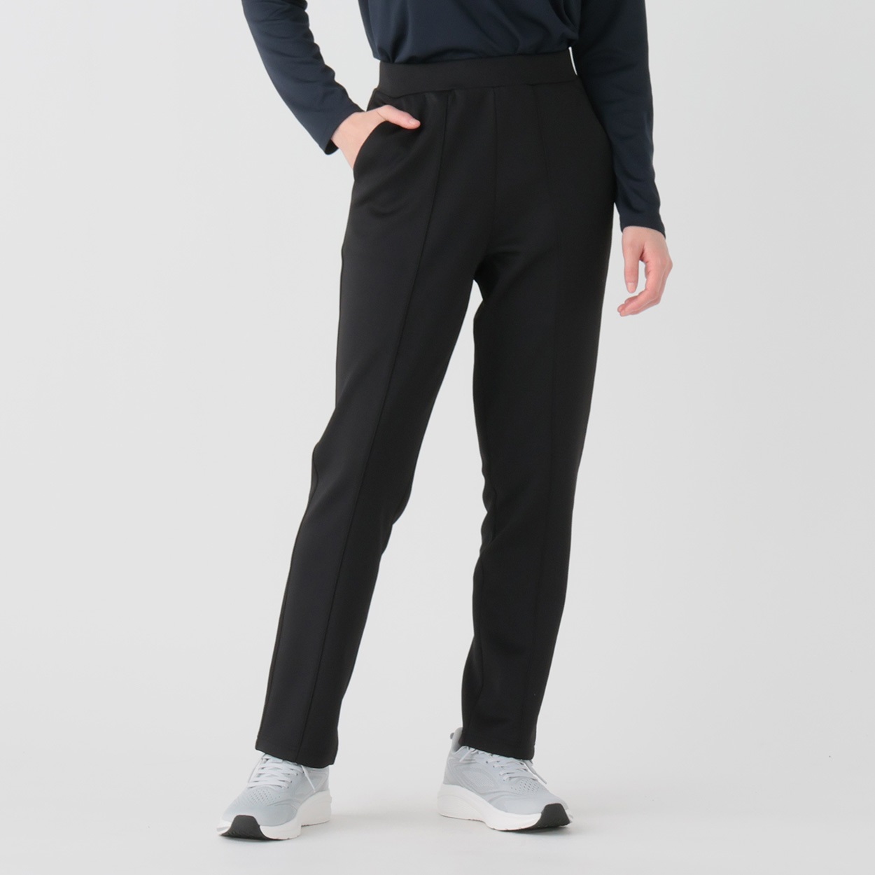 美脚テーパードパンツ ストレッチ 吸水速乾 UV対策 くせになる穿きごこち レディス(クロ-L)