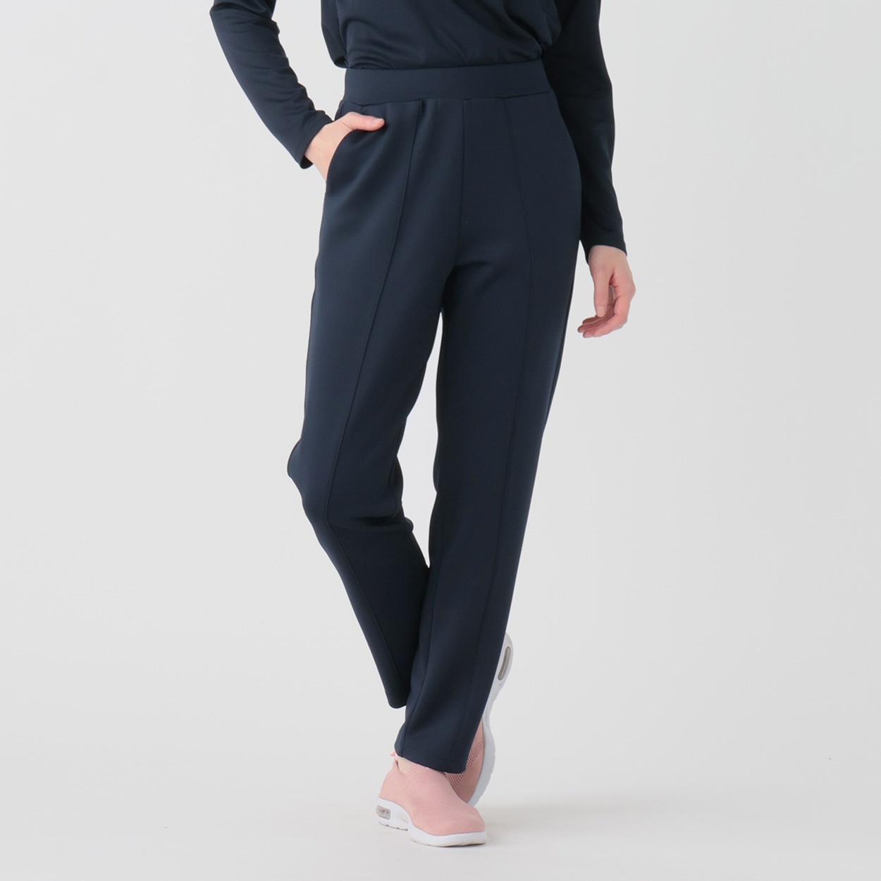 美脚テーパードパンツ ストレッチ 吸水速乾 UV対策 くせになる穿きごこち レディス(コイアオ-M)