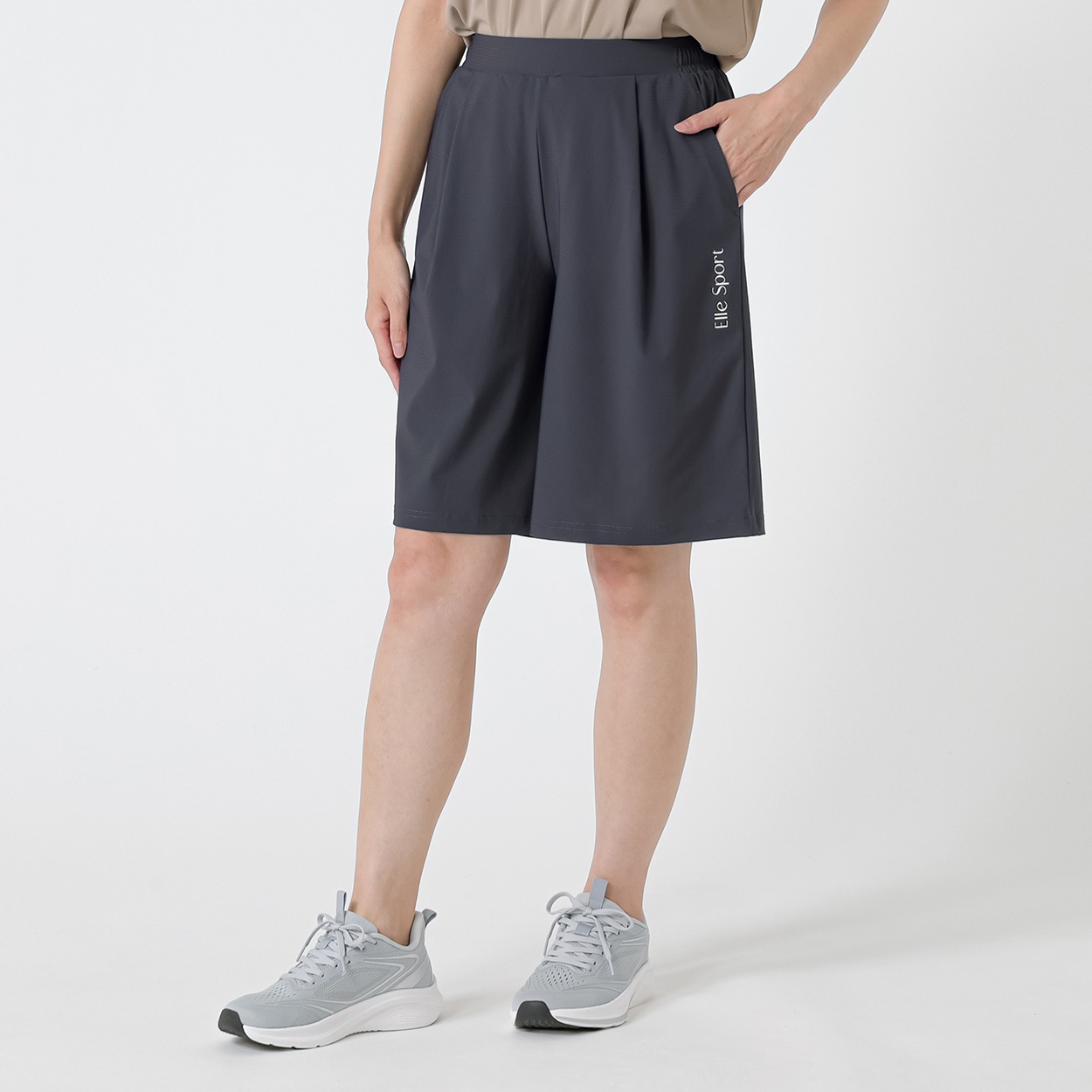ELLE SPORT(エルスポーツ) リップ調ハーフパンツ ストレッチ UV 吸汗速乾 強力接触冷感 レディス(コイアオ-S)