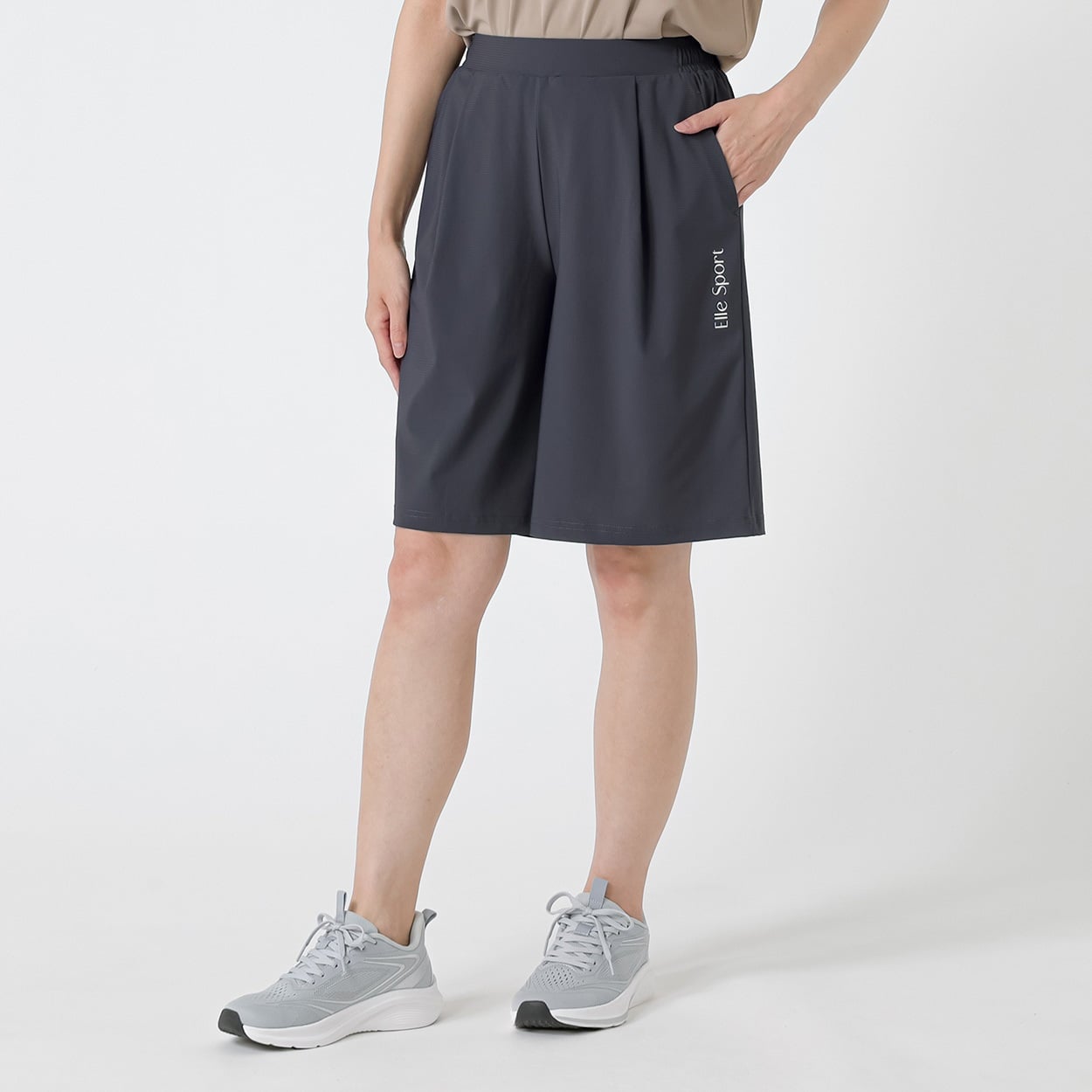 ELLE SPORT(エルスポーツ) リップ調ハーフパンツ ストレッチ UV 吸汗速乾 強力接触冷感 レディス(コイアオ-L)