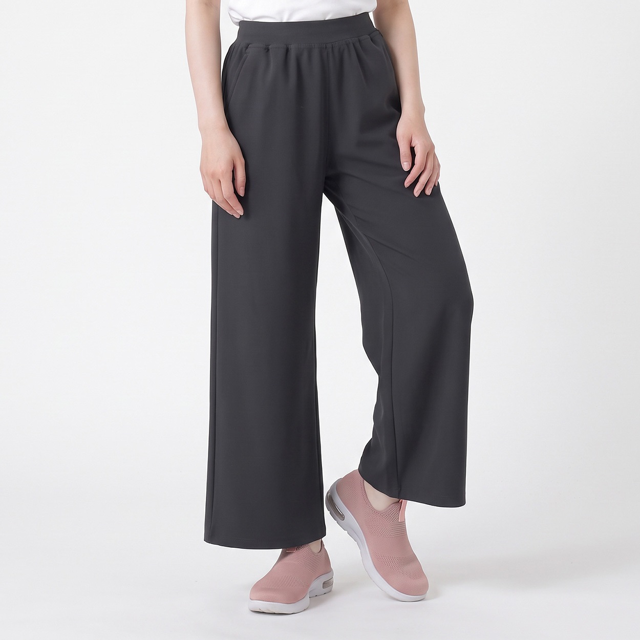 裏起毛ワイドパンツ あたたか ストレッチ UV対策 レディス(クロ-L)