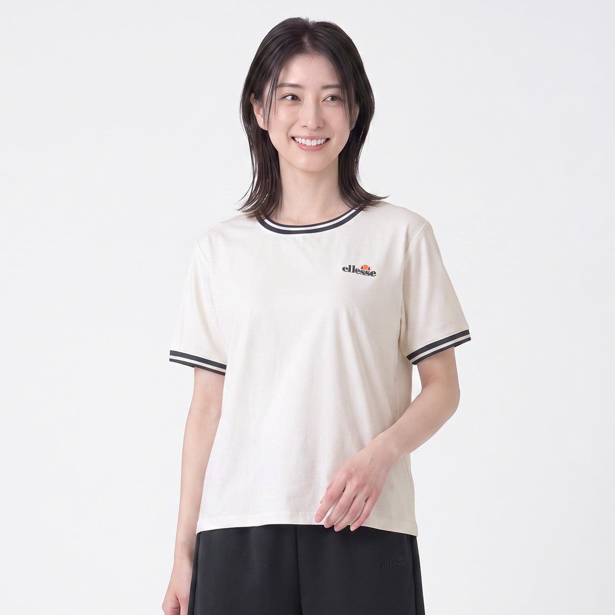 ellesse ワンポイント綿タッチ天竺Ｔシャツ レディス(アイボリー-M)