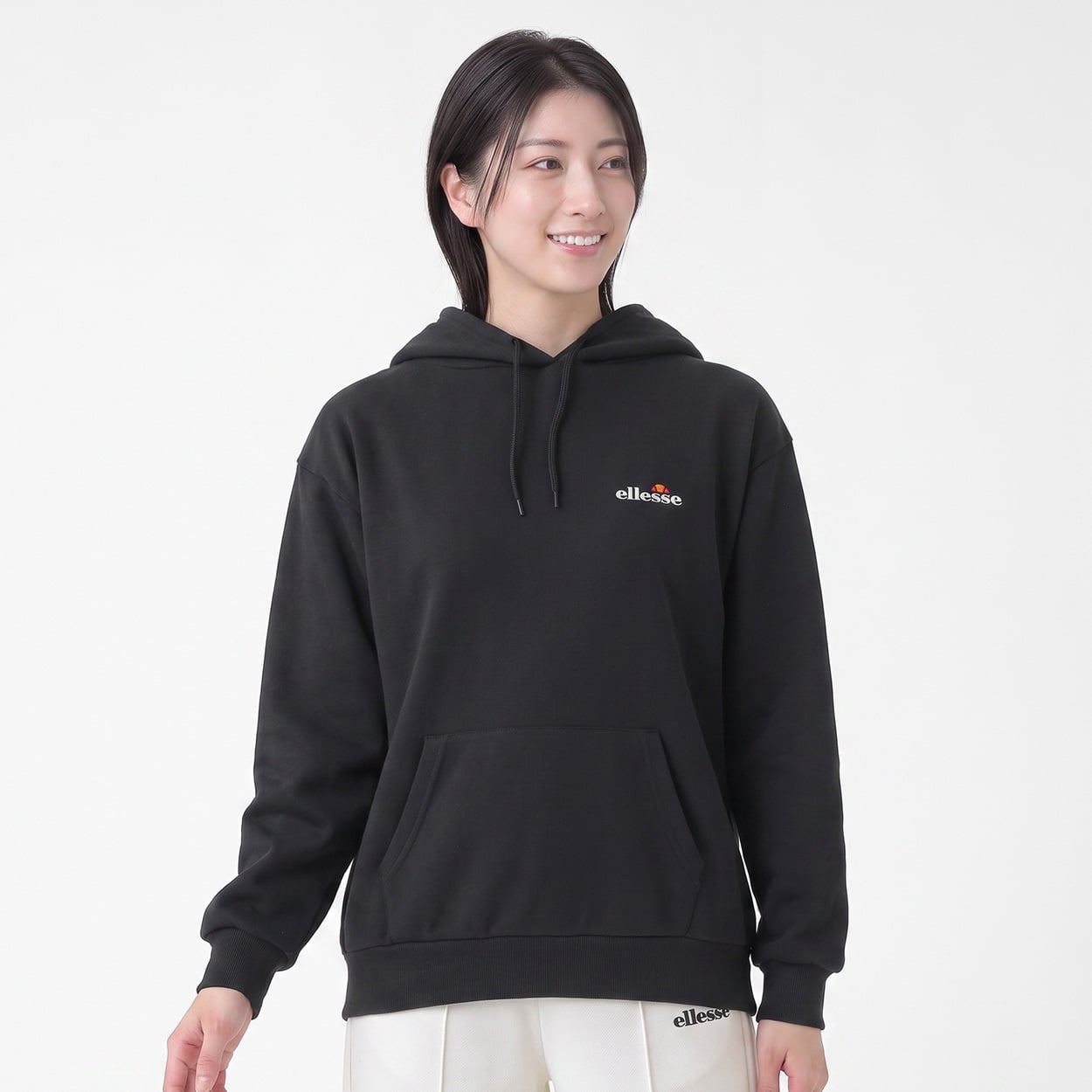 ellesse 裏起毛プルパーカー レディス(クロ-XL)
