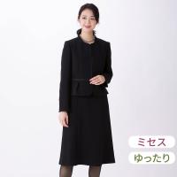 ブラックフォーマル アンサンブルスーツ ノーカラーサテントリミング