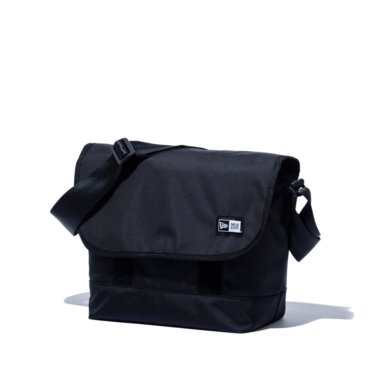 NEW ERA(ニューエラ) ショルダーバッグ 9L(ブラック-フリー)
