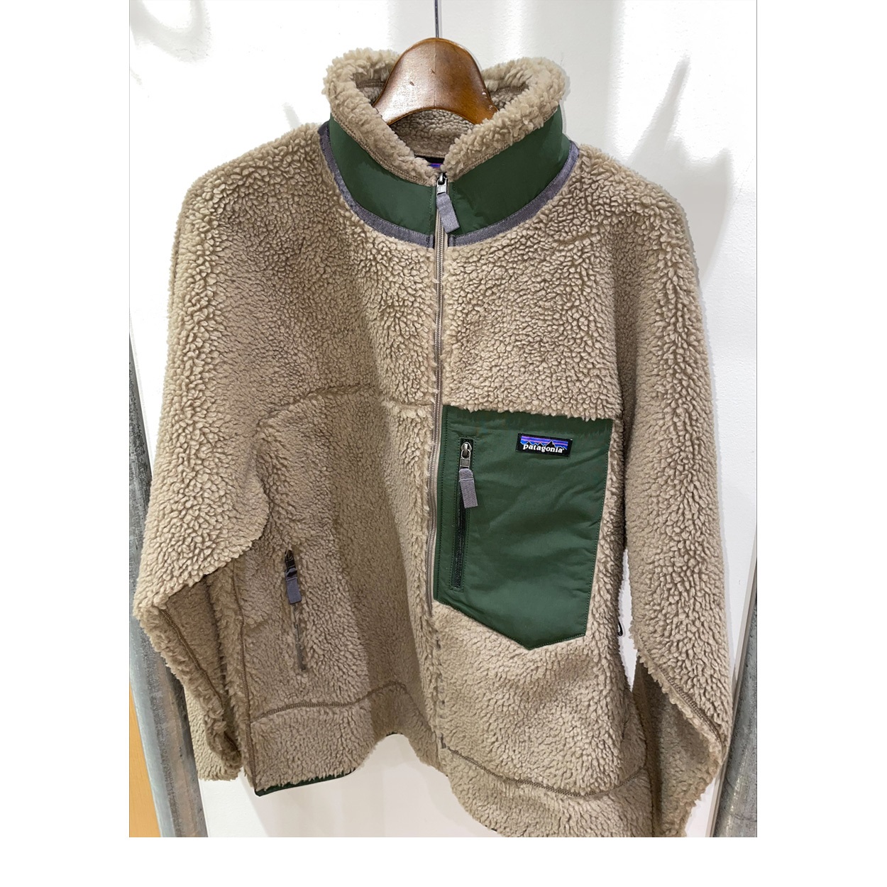 Patagonia(パタゴニア) メンズ・クラシック・レトロX・ジャケット <06 V従販>(SBDY-XL)