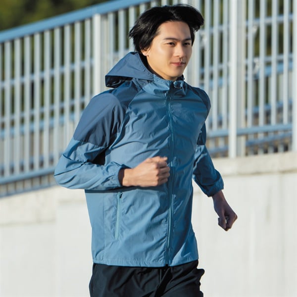 ナイロンはっ水ストレッチパーカー 軽量 UVカット メンズ | イオン