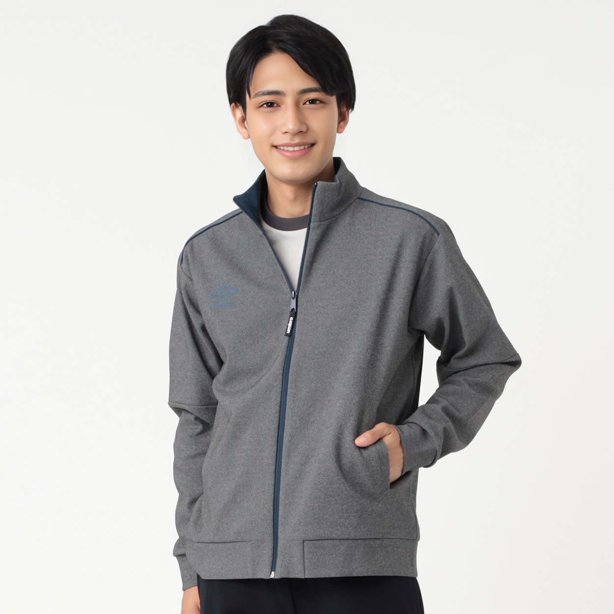 アンブロUMBRO トレーニング ジャージ上下 Mサイズ グレー UMBRO