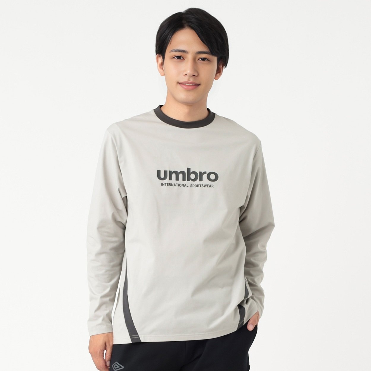 UMBRO(アンブロ) ドライストレッチ長袖Tシャツ メンズ | イオン