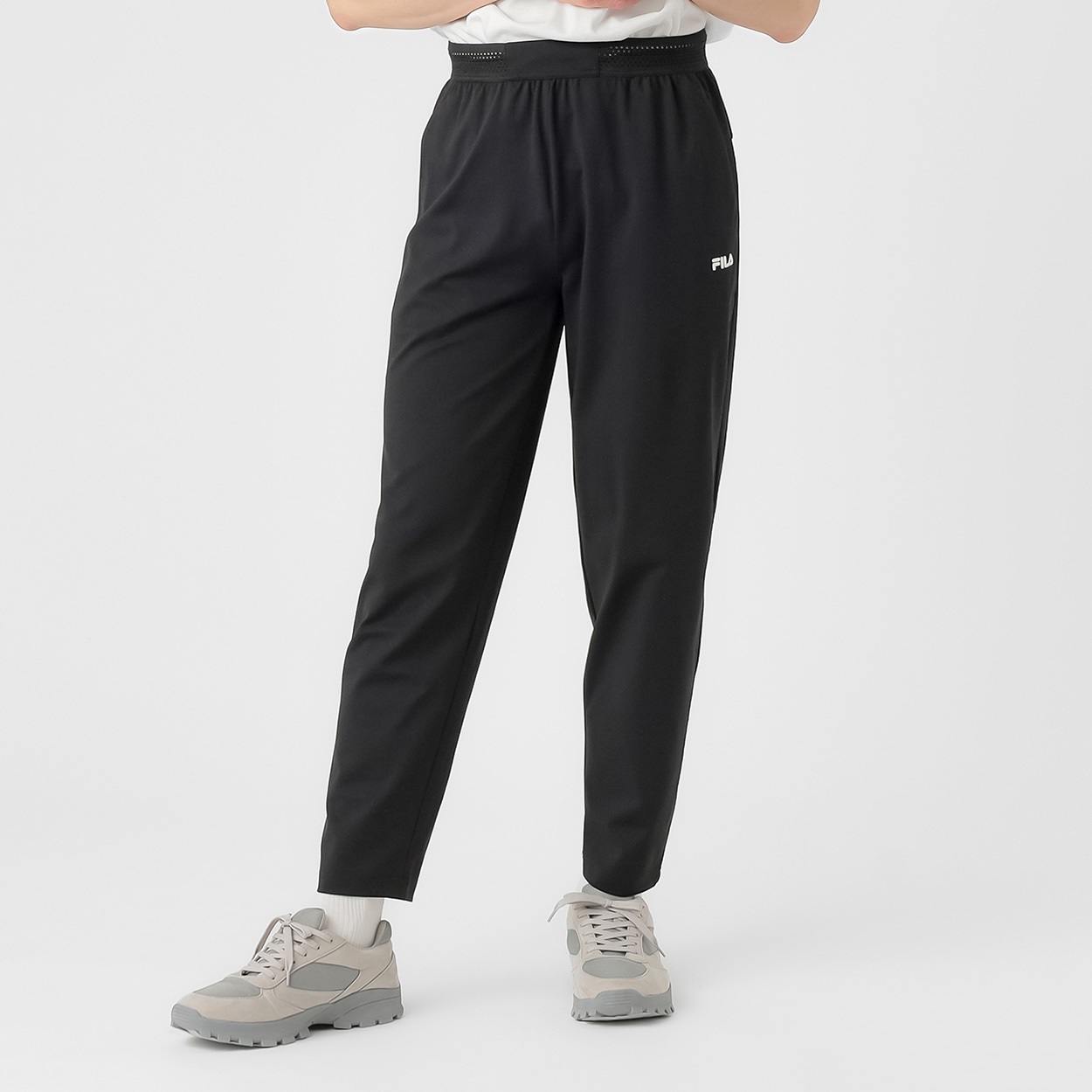 FILA(フィラ) FILAストレッチツイルパンツ ストレッチ ドライ 再帰反射 メンズ(クロ-L)