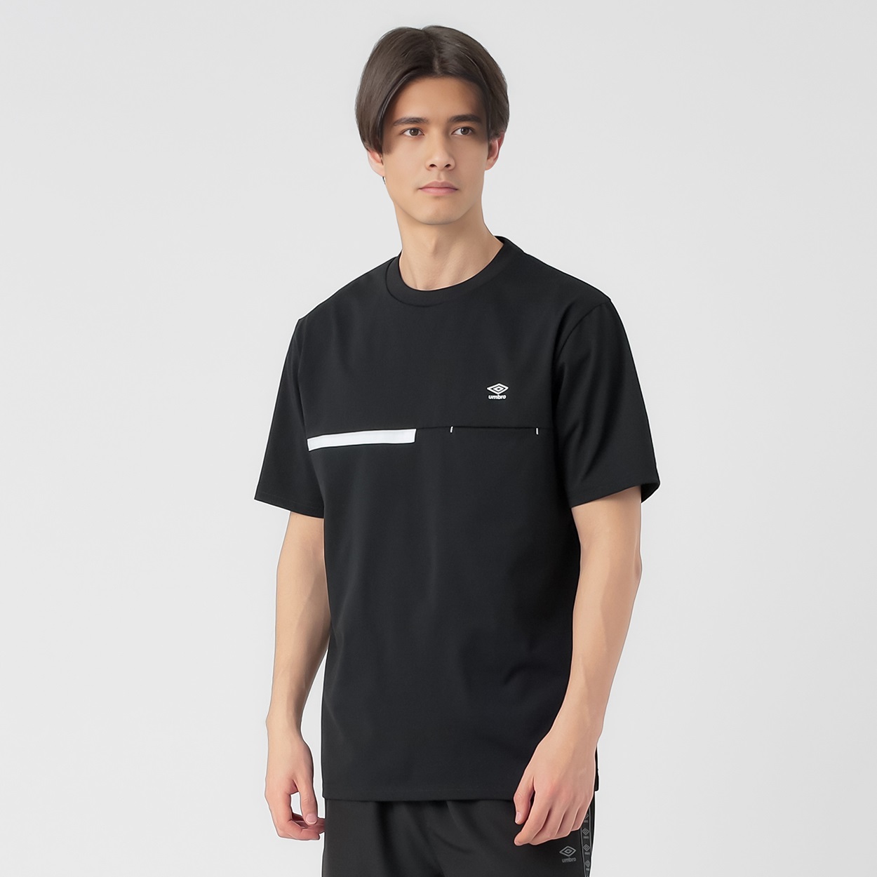 UMBRO(アンブロ) アンブロ切替Tシャツ ストレッチ 吸水速乾 UV対策 メンズ(クロ-M)
