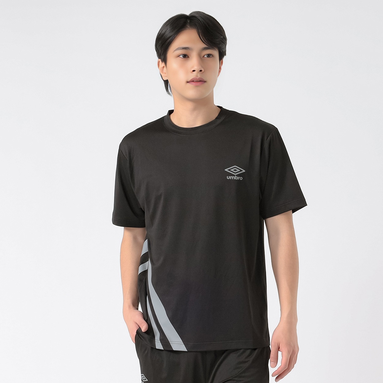 UMBRO(アンブロ) 冷感Tシャツ メンズ(クロ-2XL)