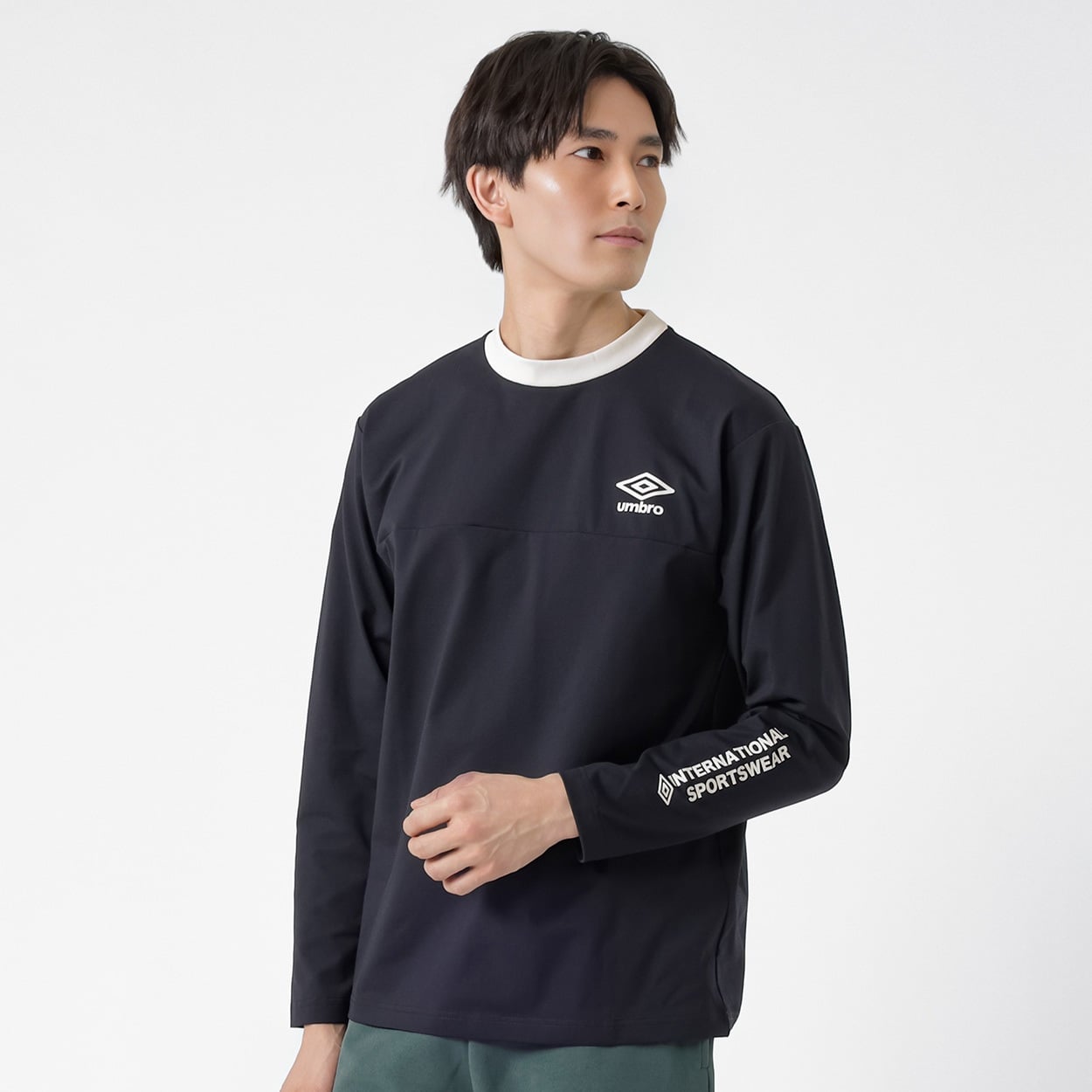 UMBRO(アンブロ) UMBROジャガードメッシュ長袖Tシャツ メンズ(クロ-M)
