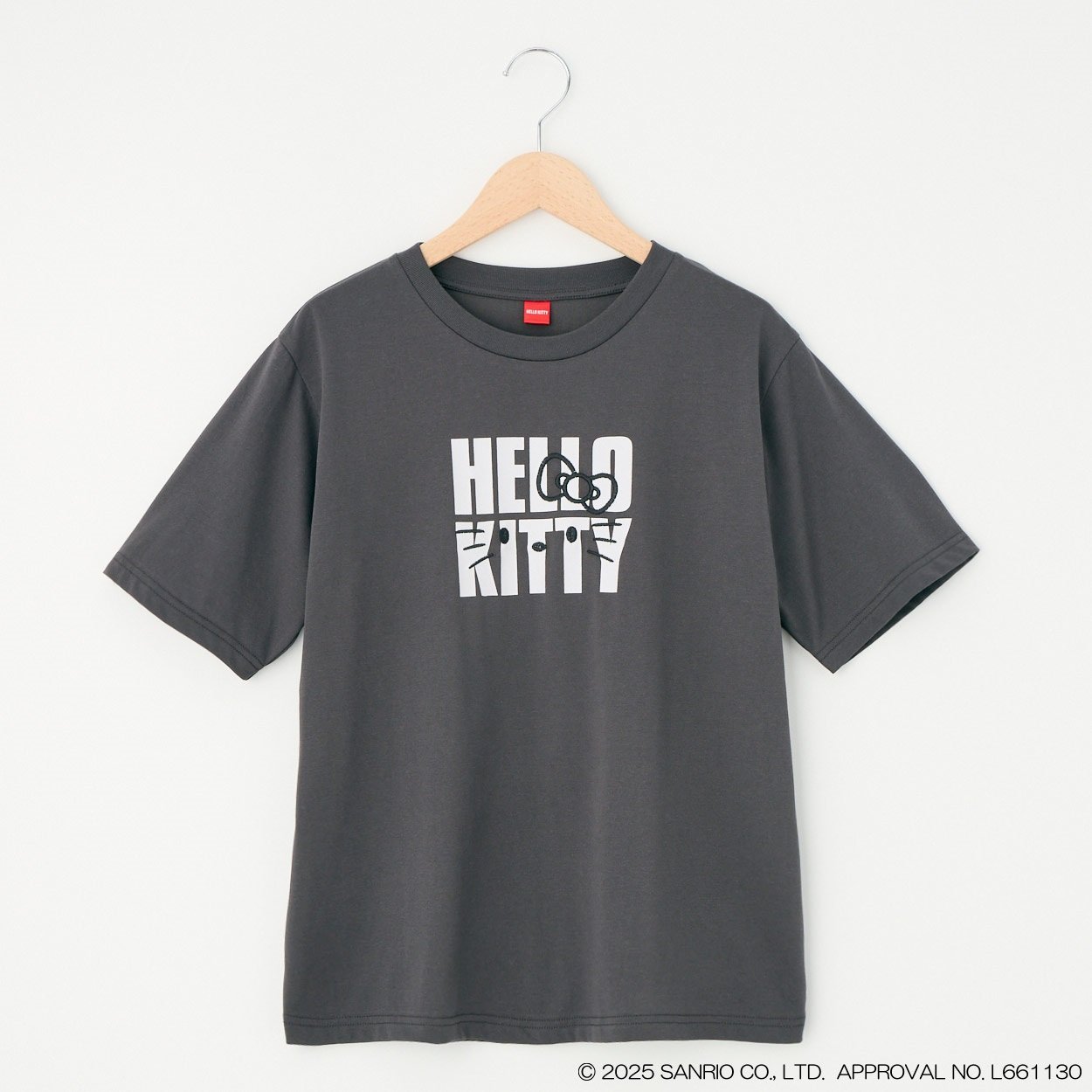 匿名配送❣️サンリオ　チャーミーキティ　キティ　肩ジップ　Tシャツ　レディース 匿名配送❣️サンリオ チャーミーキティ 肩ジップ Tシャツ