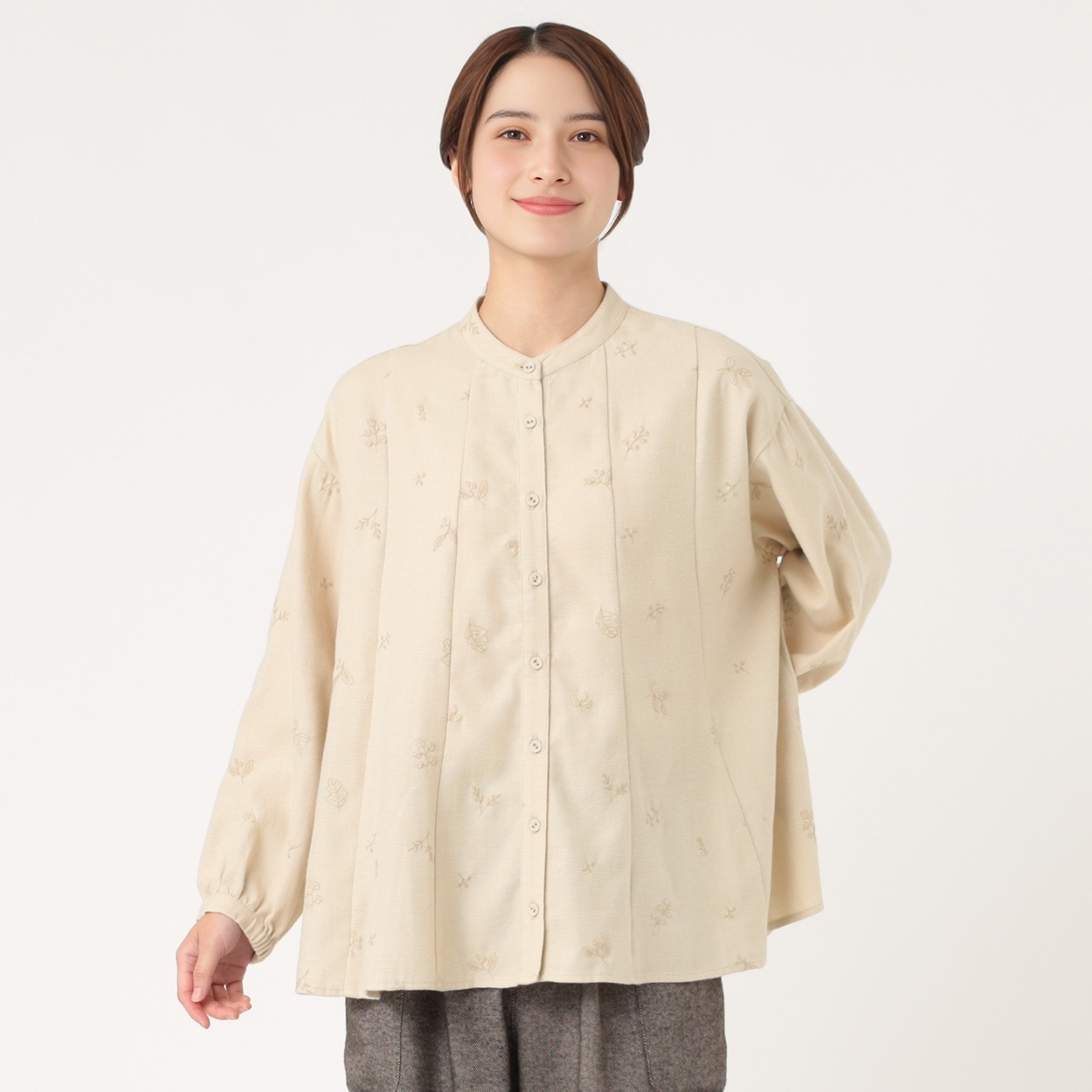 リンネル1月号 百田夏菜子さん着用アイテム』飛ばし刺繡フレアブラウス