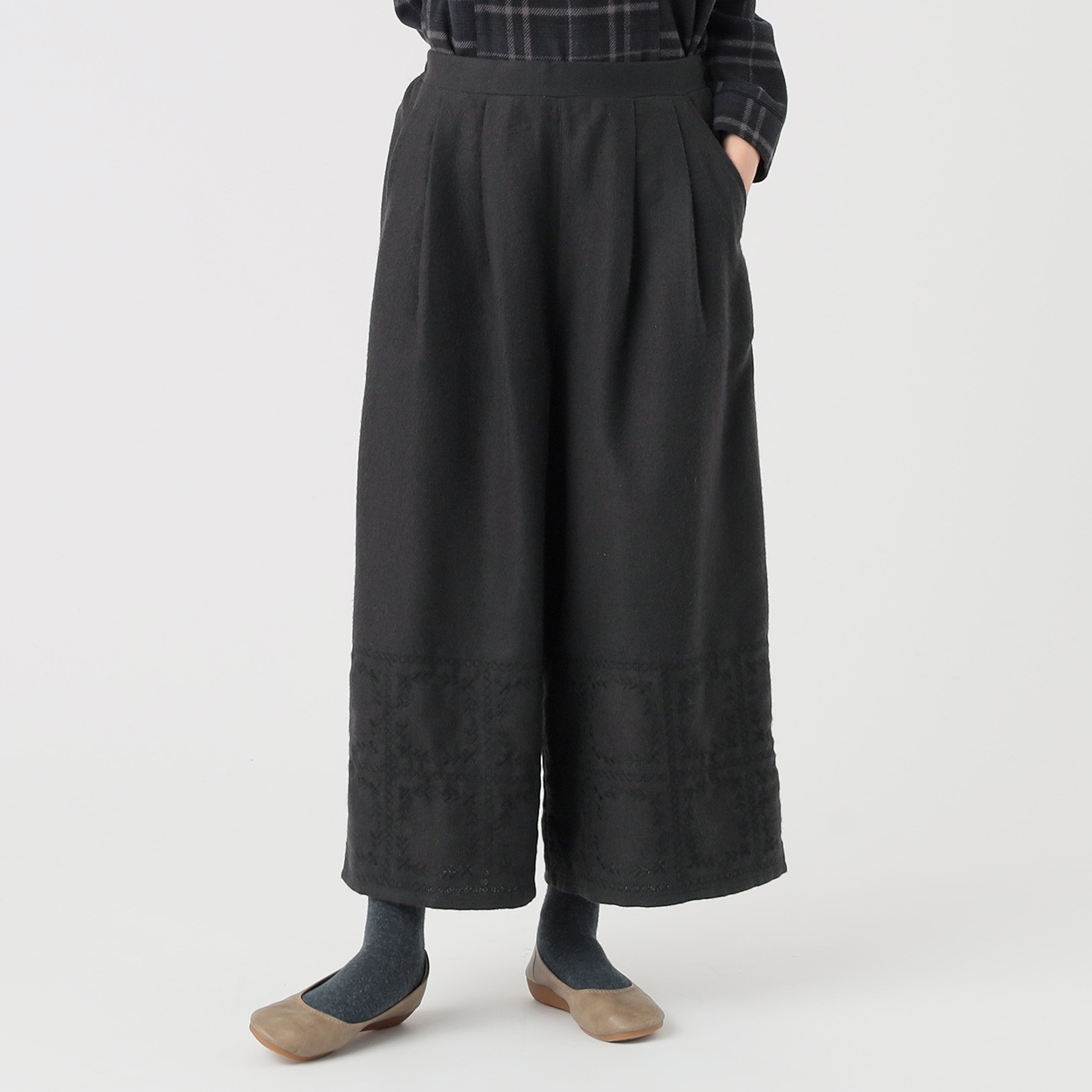 EXPAND 裾刺繍ギャザースカーチョ 再生ポリエステル入 レディス SELF+