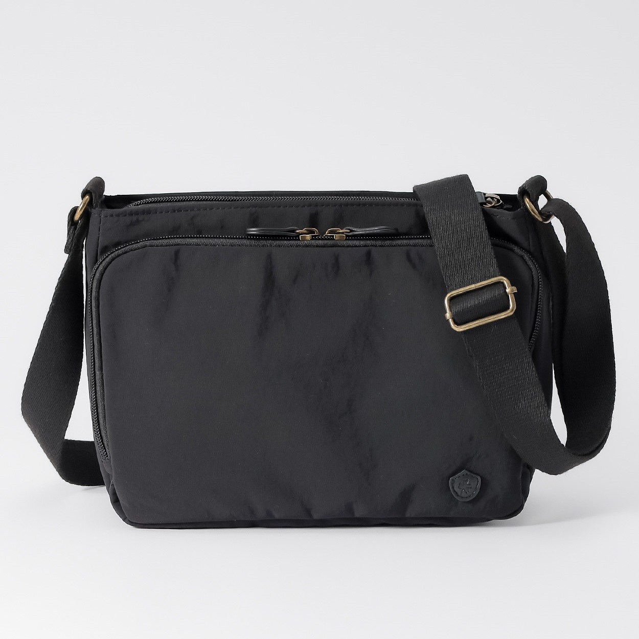 ワッシャー多機能ショルダーバック レディス SELF+SERVICE(セルフ＋