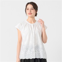 EXPAND オーガニック綿入3D刺繍ブラウス レディス SELF+SERVICE(セルフ＋サービス)(シロ-M)