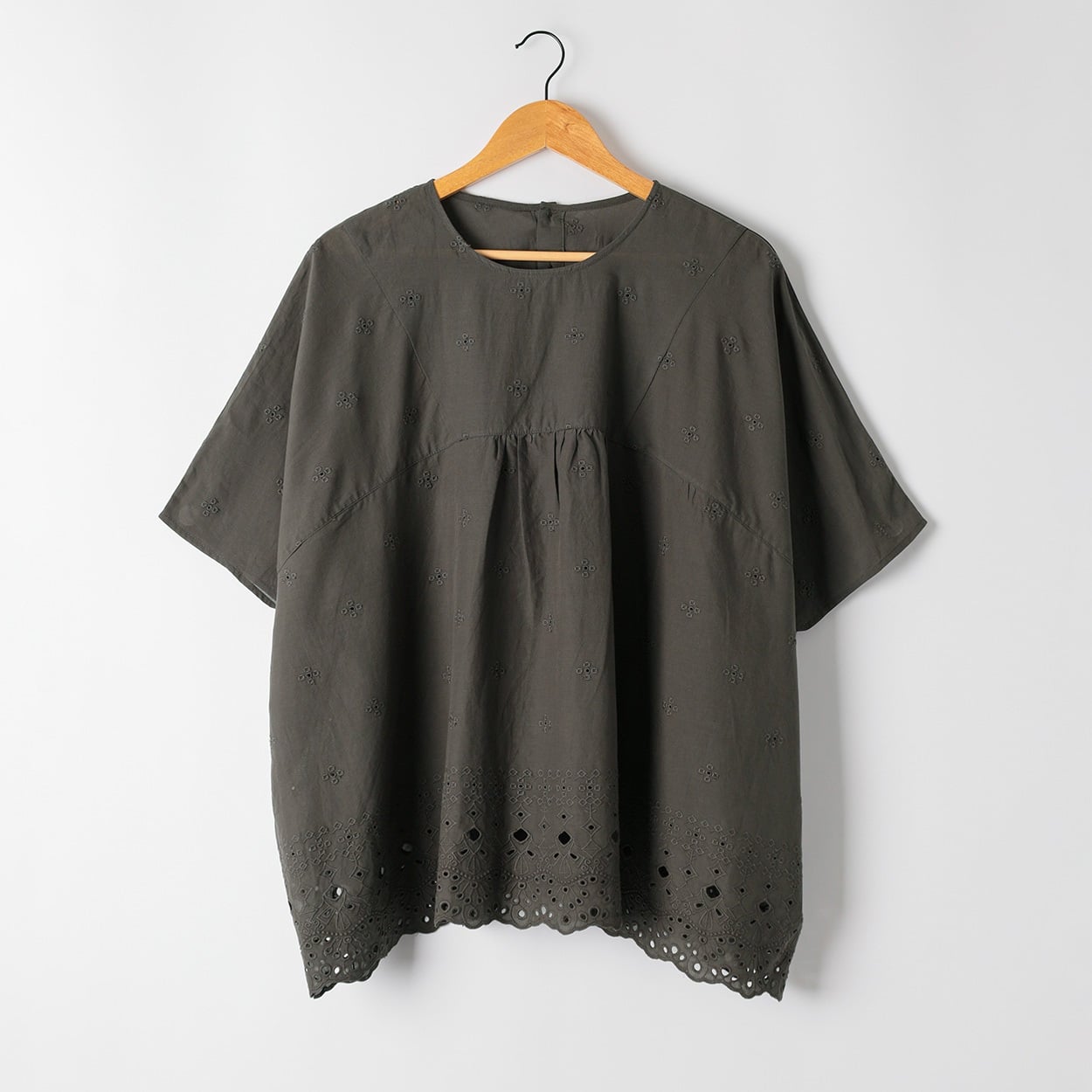 裾スカラ刺繍チュニック オーガニック綿入 レディス SELF+SERVICE