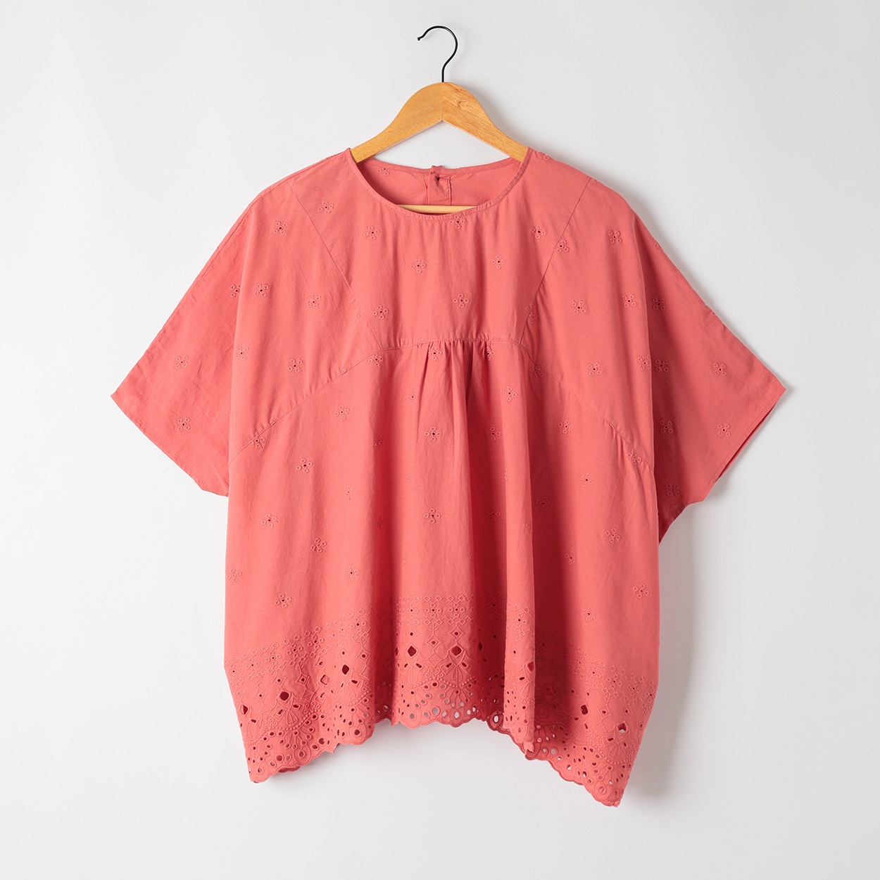 裾スカラ刺繍チュニック オーガニック綿入 レディス SELF+SERVICE(セルフ＋サービス) HC261140-SS(アカ-L)