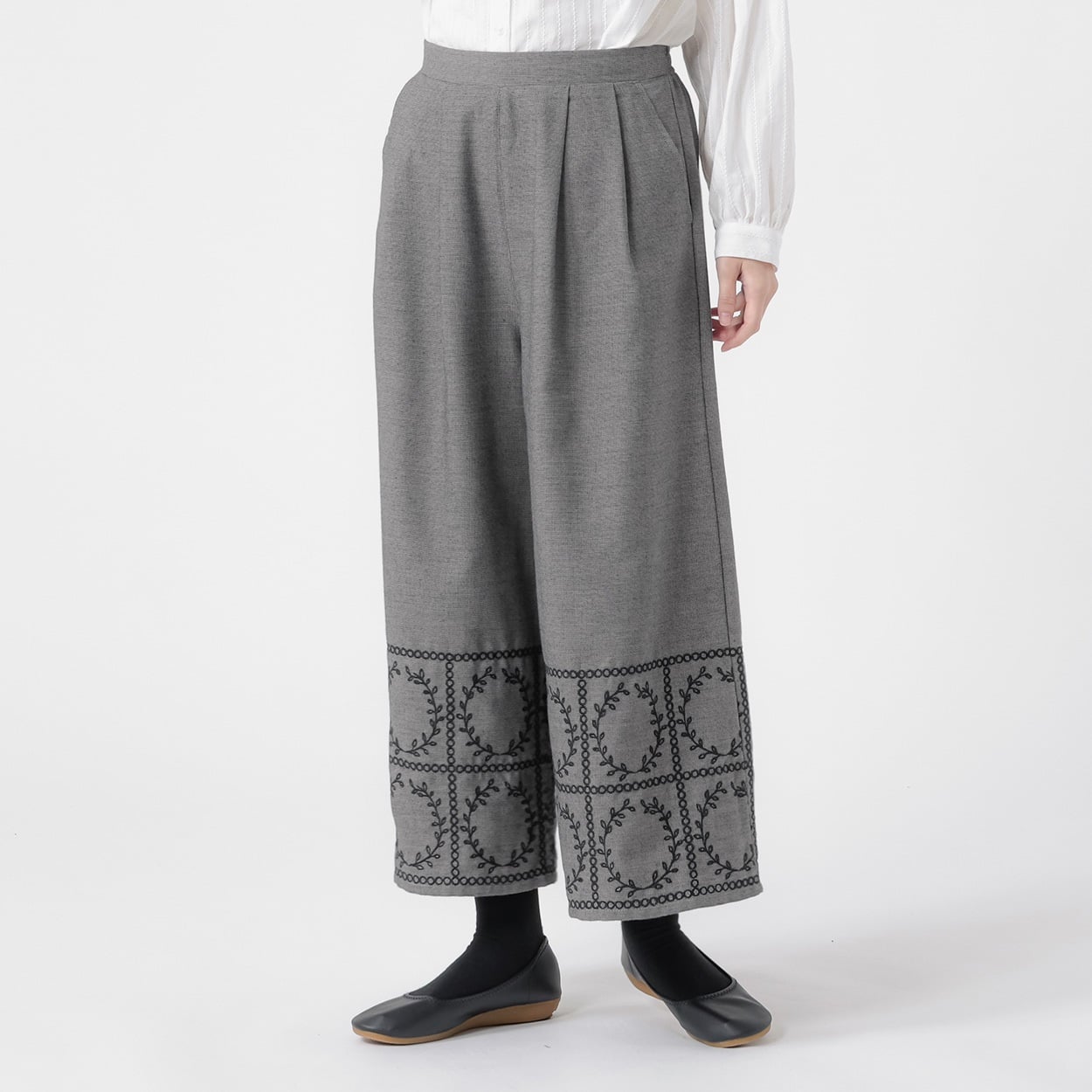 EXPAND 裾スクエア刺繍ワイドパンツ レディス SELF+SERVICE(セルフ＋サービス) CP323591-SS(Ａウスクロ-M)