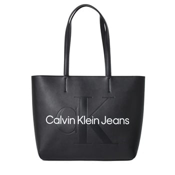 CALVIN KLEIN(カルバンクライン) トートバッグ K60K610276BDS<06 予約会>(ブラック-フリー)