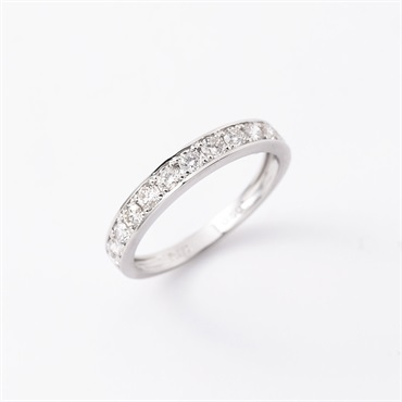 プラチナダイヤ計0.5ct ハーフエタニティーリング 9号(鑑別カード付)<11 BF事前>