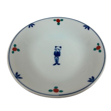 赤絵唐子　皿(１３．８ｃｍ)