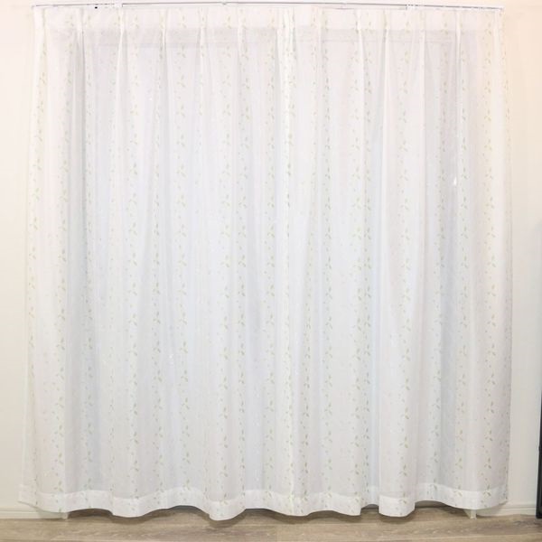 既成レースカーテン シルバリーフレース刺繍風 | イオンスタイル