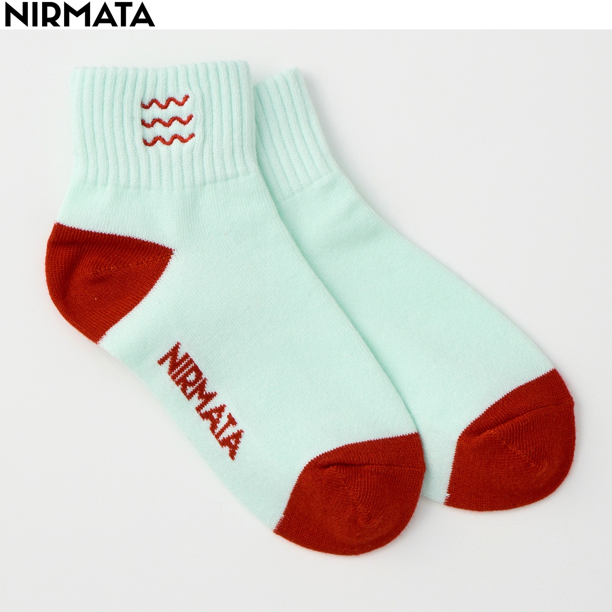 NIRMATA(ニルマータ) 波ロゴ刺繍柄 ショート丈ソックス 男の子 女の子 キッズ(サックス-19-21cm)
