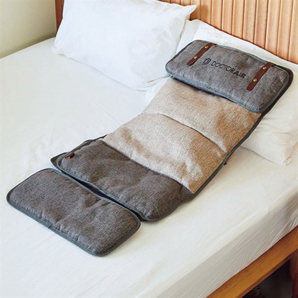 ドクターエア 3Dマッサージシート フラッティ MS-08GR | イオン