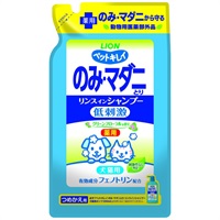ペットキレイ のみ・マダニとり リンスインシャンプー 犬猫用 グリーンフローラルの香り つめかえ用 400ml ライオンペット 【動物用医薬部外品】(400ml)