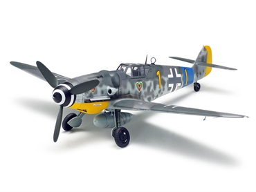 メッサーシュミット　電動ミニチュア模型 メッサーシュミット Bf109G-6・キューベルワーゲン82型セット