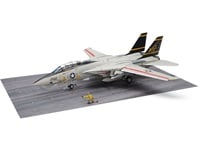 タミヤ 1/48 アメリカ海軍 F-14Aトムキャット 組立塗装済完成品40cm タミヤ 1/48 F-14A トムキャット （ロービジVer.） 製作記