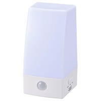 電池式LEDセンサーライト 人感・明暗センサータイプ　NIT-BLA6JS-WN　オーム電機(NIT-BLA6JS-WN)