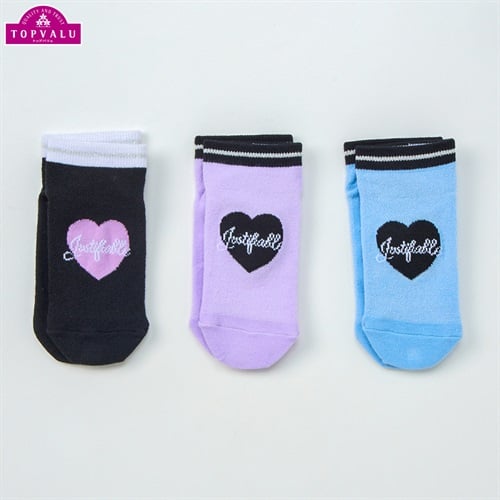 スニーカーインソックス３足組 女の子 トップバリュ キッズ(フロントハート-16-21cm)