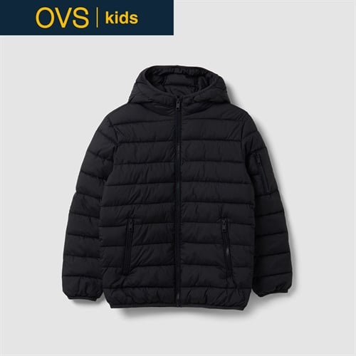 OVS KIDS(オヴィエッセ キッズ) ブラックウルトラライト中わたジャケット キッズ 男の子