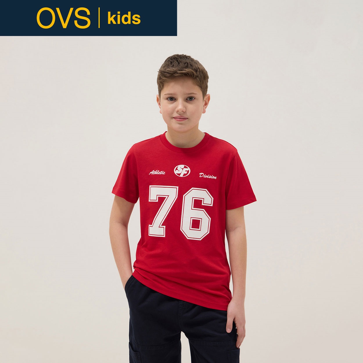 OVS KIDS(オヴィエッセ キッズ)  レッド ピュアコットン レギュラーフィット Tシャツ（プリント） 男の子 キッズ(ホワイト/レッド（マルチカラー）-164cm)